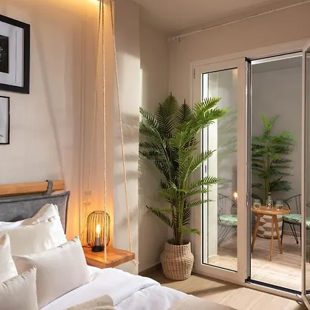 Palm Luxury Апартаменты